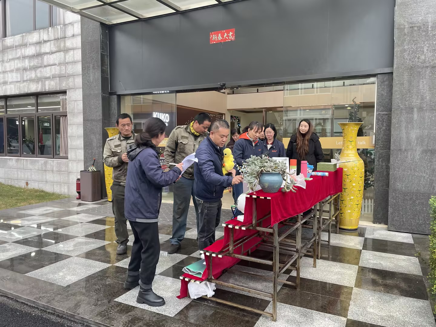 1766561082150173.jpg eb05b3a2-3acb-44e4-a288-eef92923c8b8.jpg